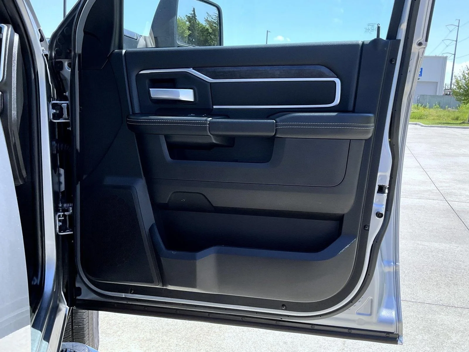 Used 2024 Silver Ram Big Horn image 17