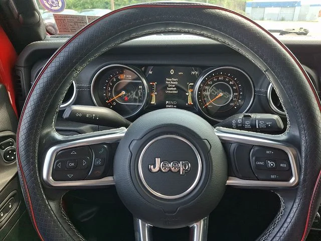 Used 2019 Red Jeep Unlimited Sahara image 21