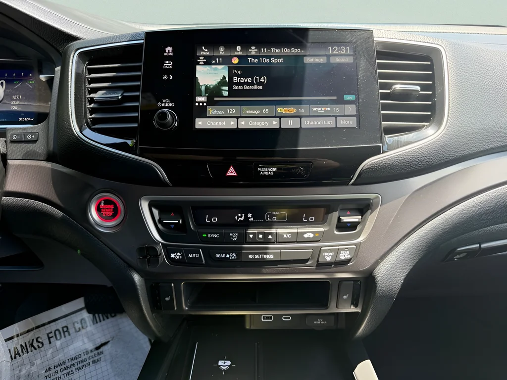 2025 Honda Passport EX-L - Photo 17