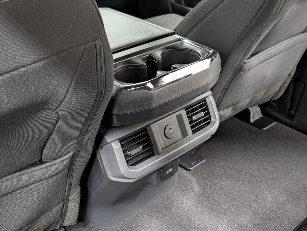 New 2026 Oxford White Ford XLT image 17