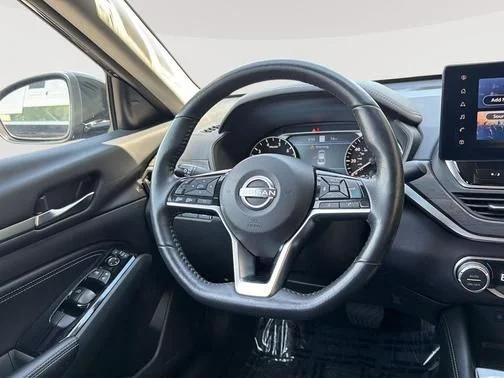 Used 2023 Black Nissan 2.5 SL image 12