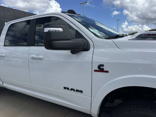 New 2027 Bright White Clear-Coat Exterior Paint RAM Limited image 23