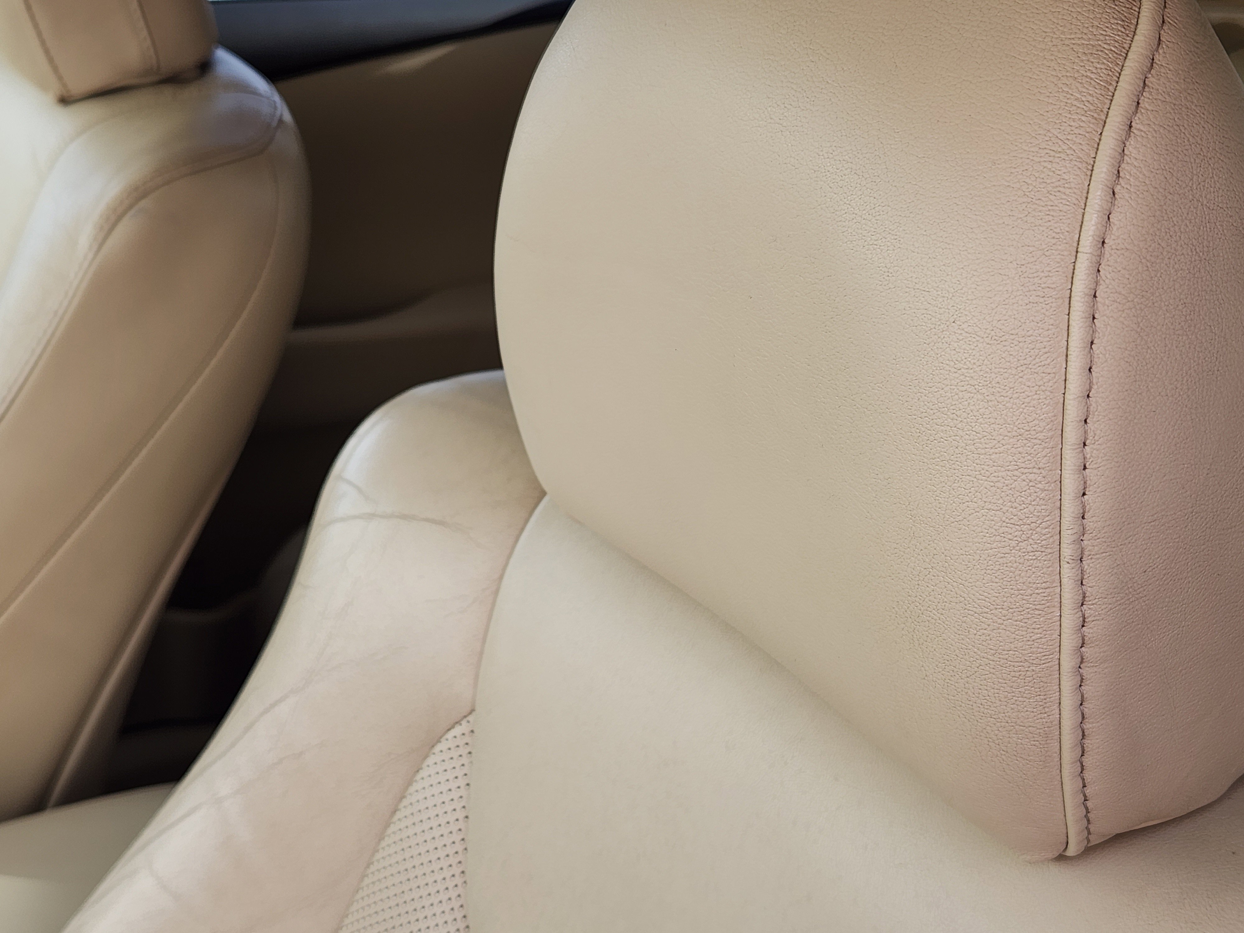 Used 2011 Obsidian Lexus 4DR FWD image 15