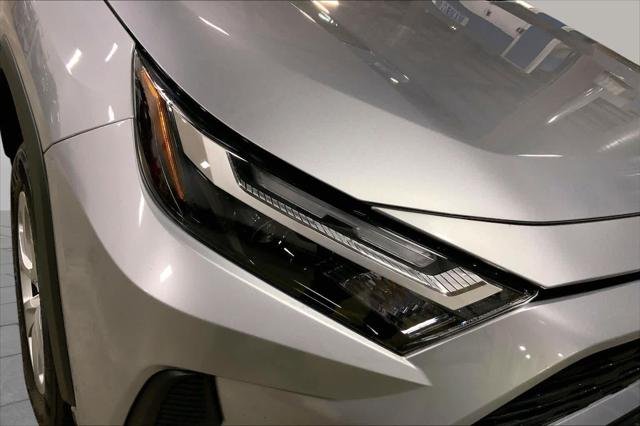 Certified Used 2023 SILVER SKY METALLIC Toyota  image 28