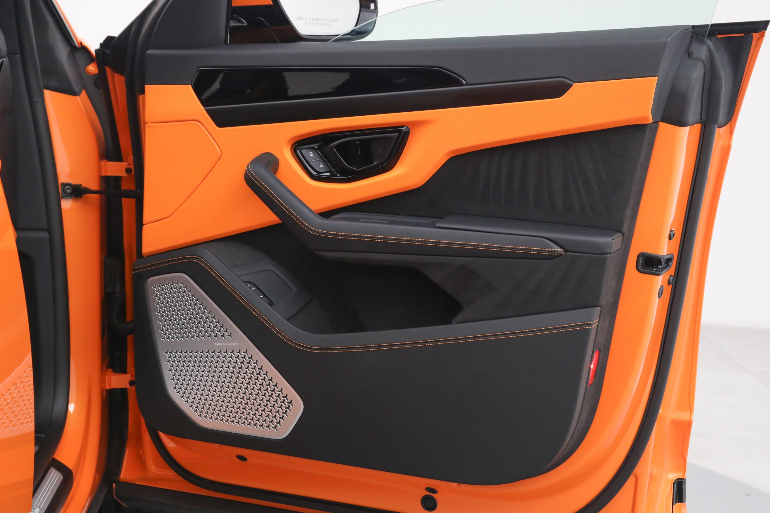 Used 2026 Orange Lamborghini SE image 13