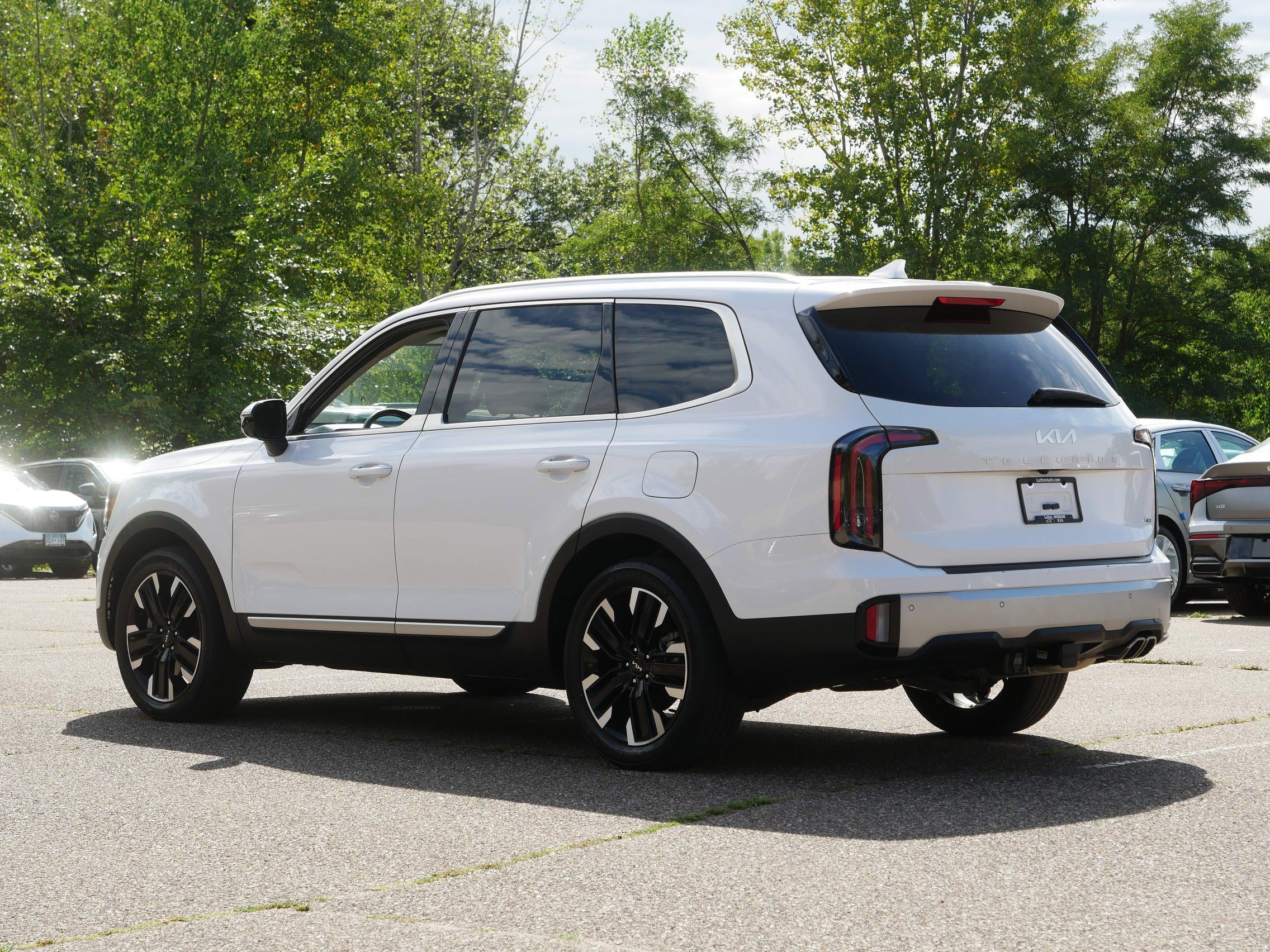 Certified Used 2024 Glacial White Pearl Kia SX image 5