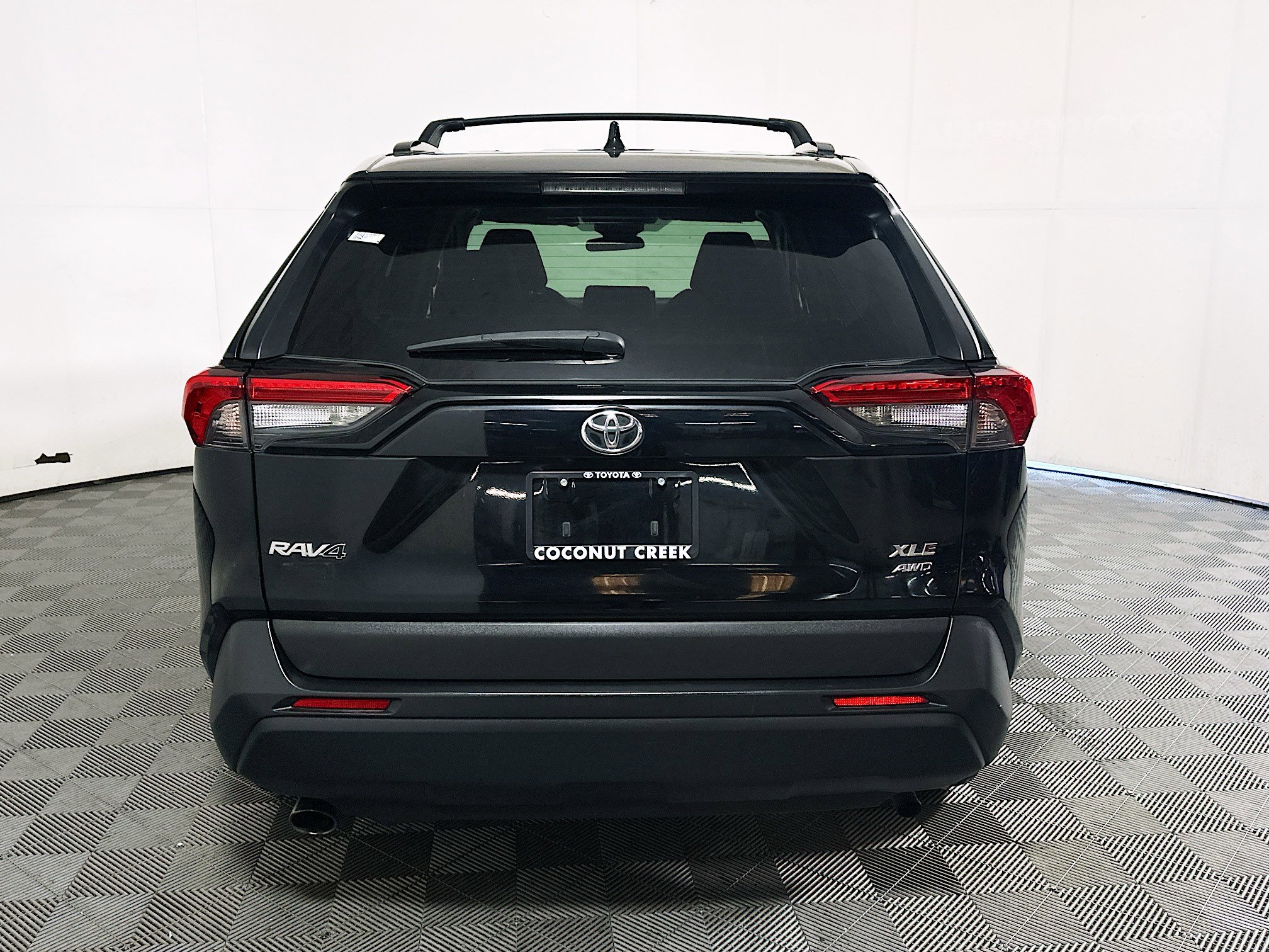 2020 Toyota RAV4 thumbnail 6