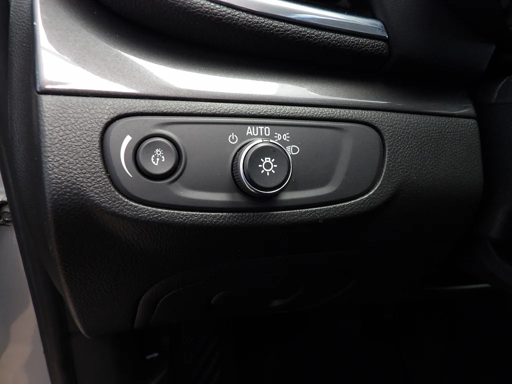 Used 2019 Quicksilver Metallic Buick Preferred image 26