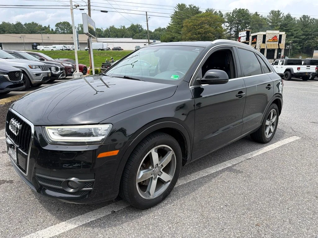 Used 2015  Audi  image 2
