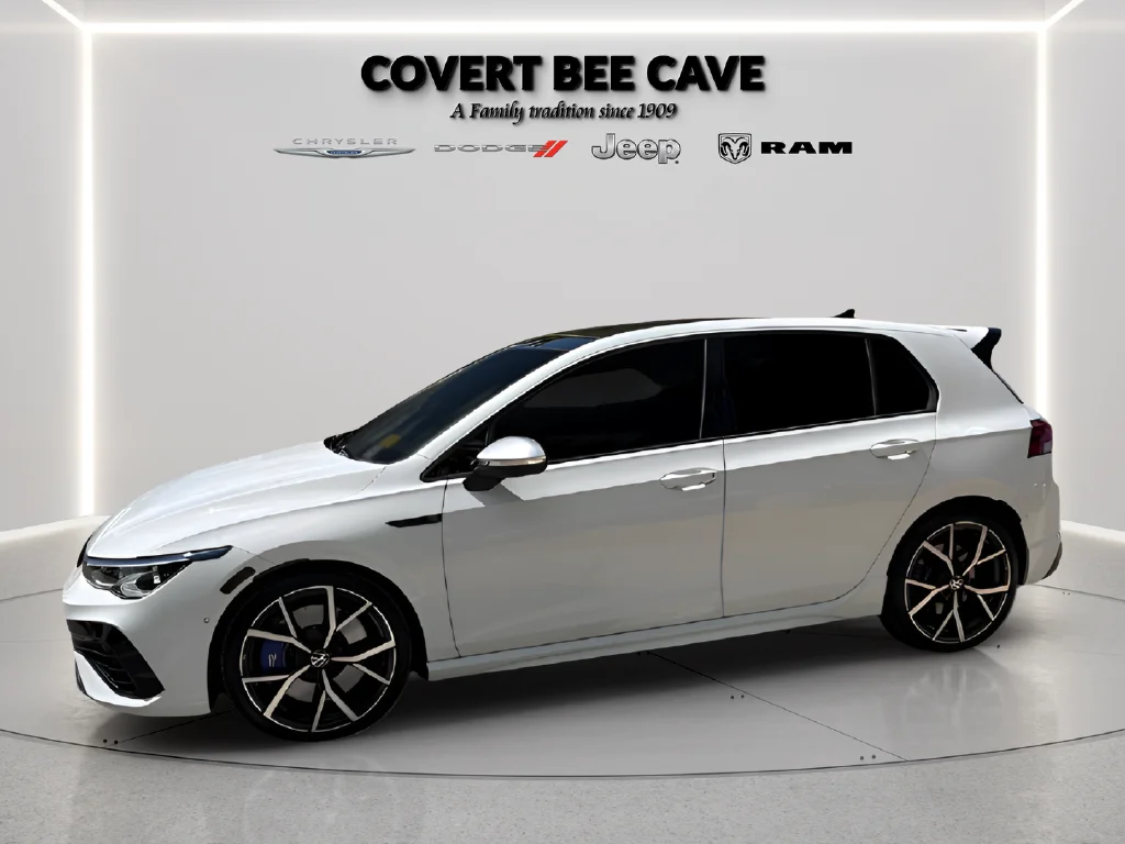 Used 2022  Volkswagen 2.0T image 8