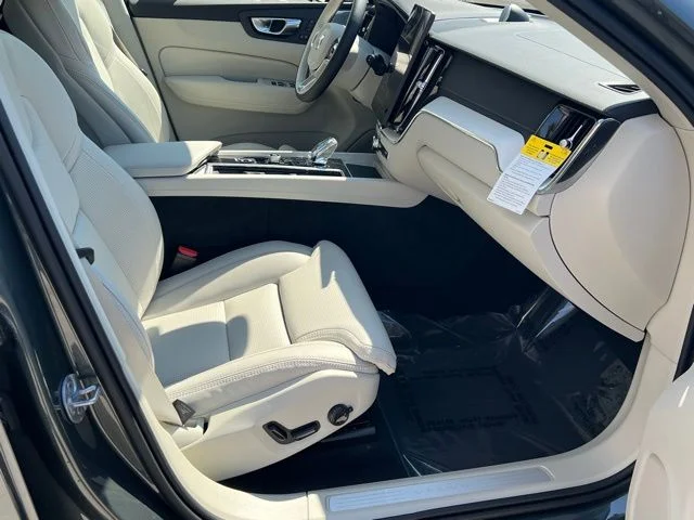 2026 Volvo XC60 Ultra - Photo 30