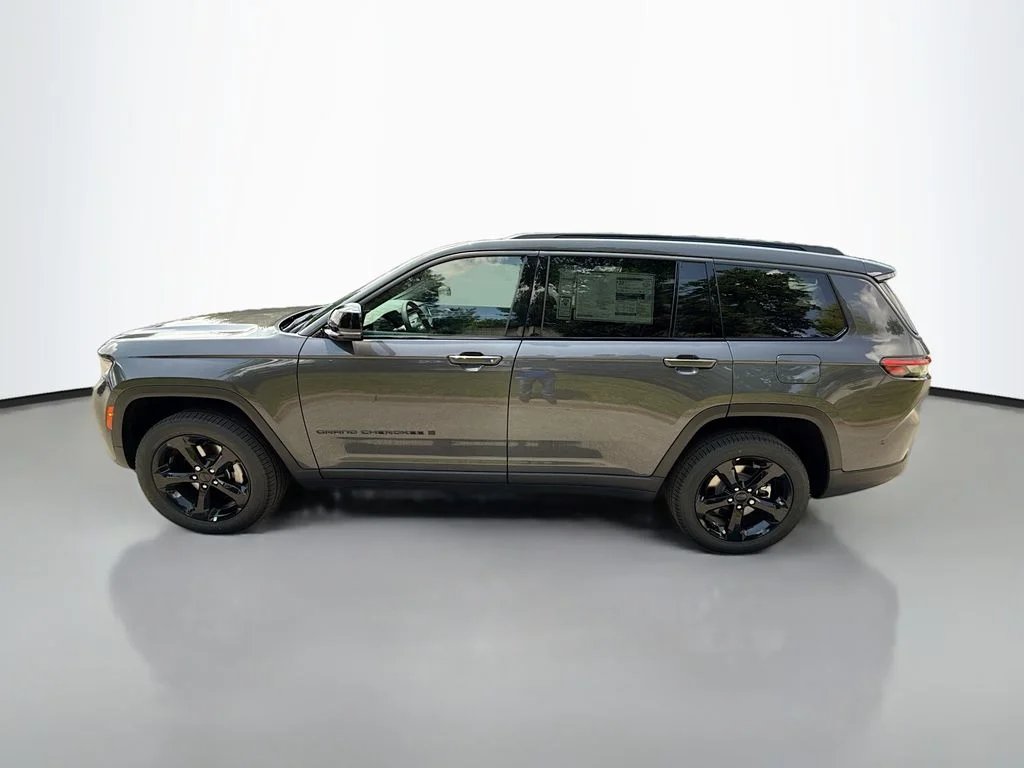 New 2026 Baltic Gray Metallic Clearcoat Jeep Limited image 7