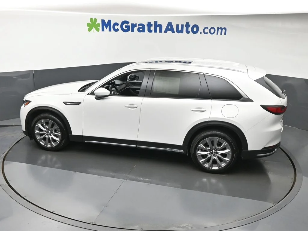 Used 2025 White Mazda 3.3 Turbo Premium Plus image 26