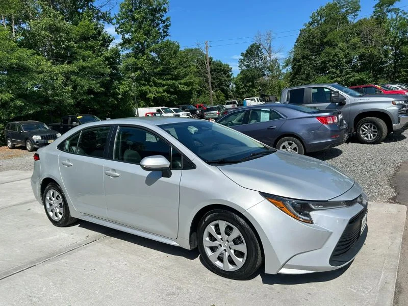 Used 2023 Silver Toyota LE Sedan 4D image 16