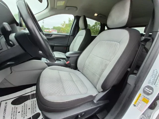 Used 2024 White Ford Active image 21