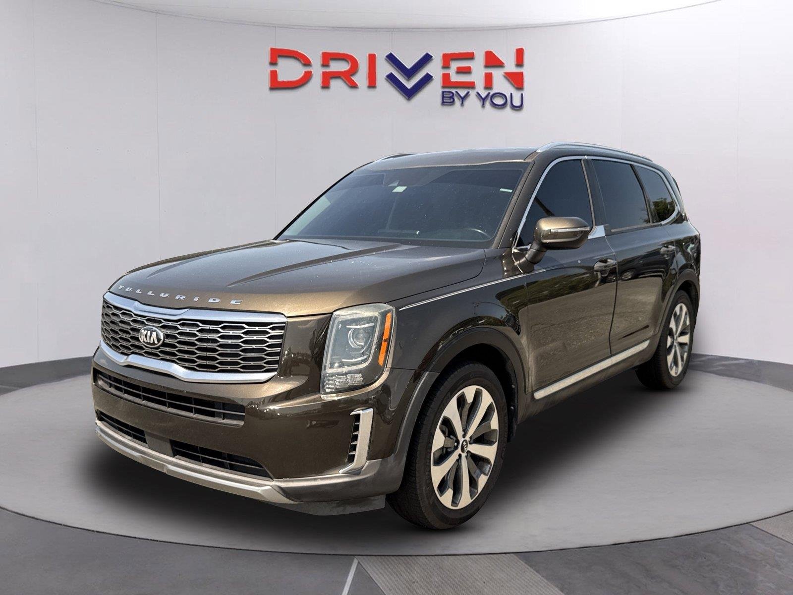 Used 2020 Dark Moss Kia EX image 8