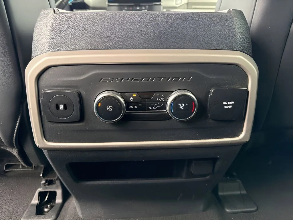 Used 2024 Black Ford XLT image 14