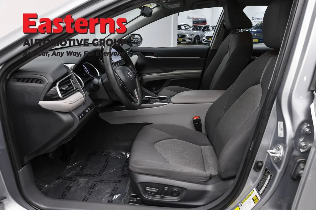 Used 2023 Silver Toyota LE image 14