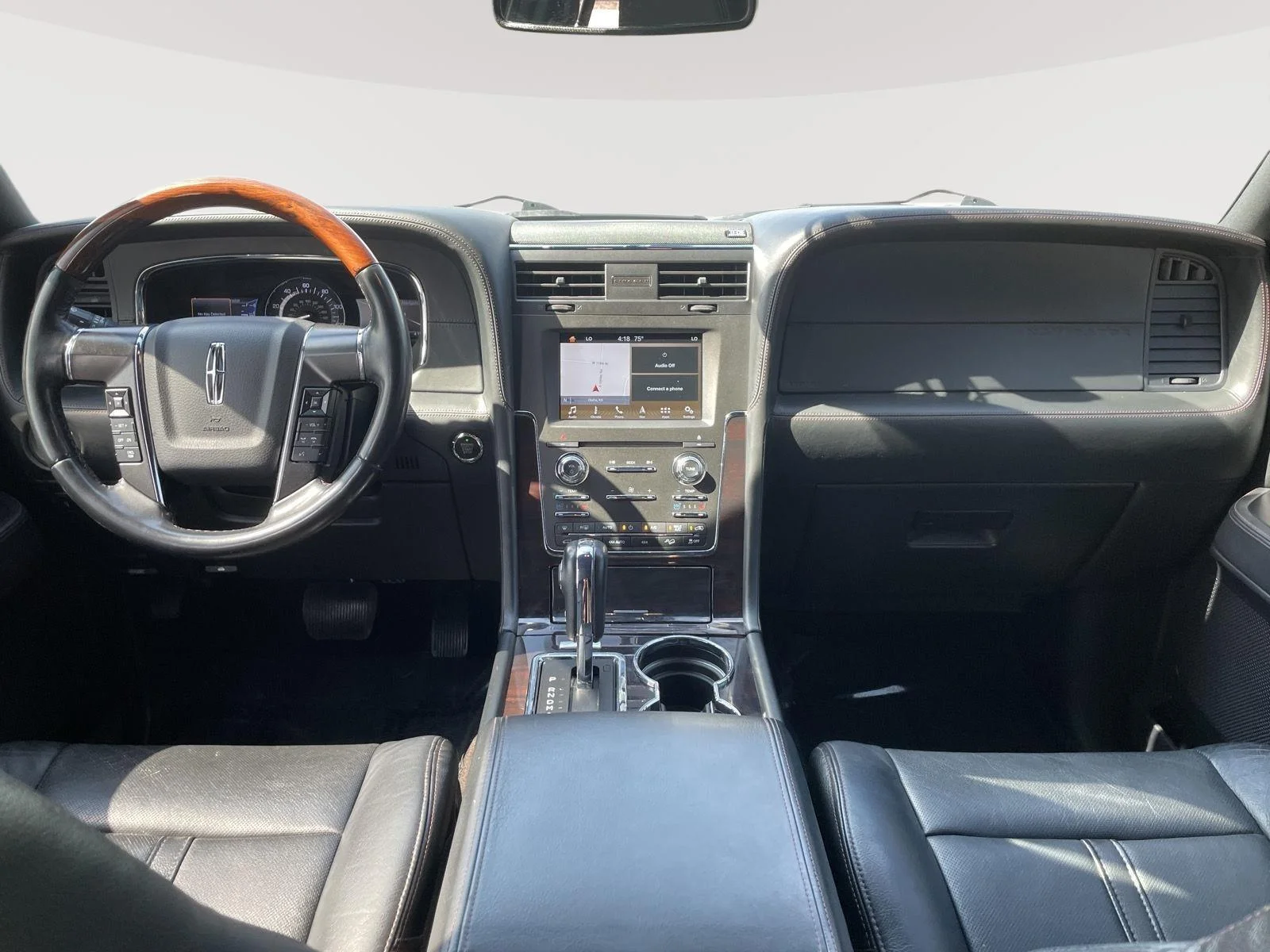 Used 2016 Magnetic Lincoln Reserve image 17