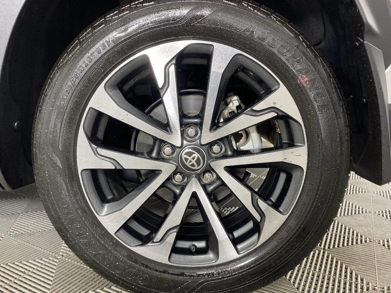 Used 2024 Wind Chill Pearl Toyota XLE image 9