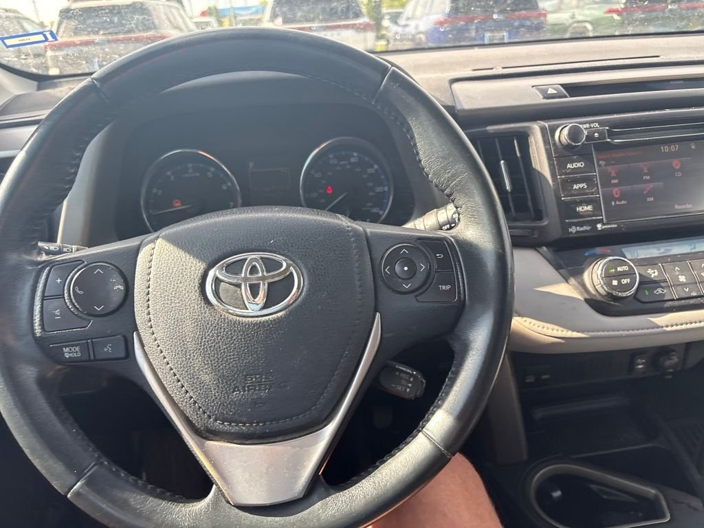 Used 2016 Black Toyota XLE image 2