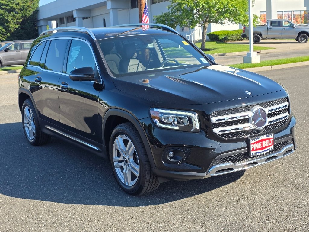 Used 2023 Black Mercedes-Benz GLB 250 image 9