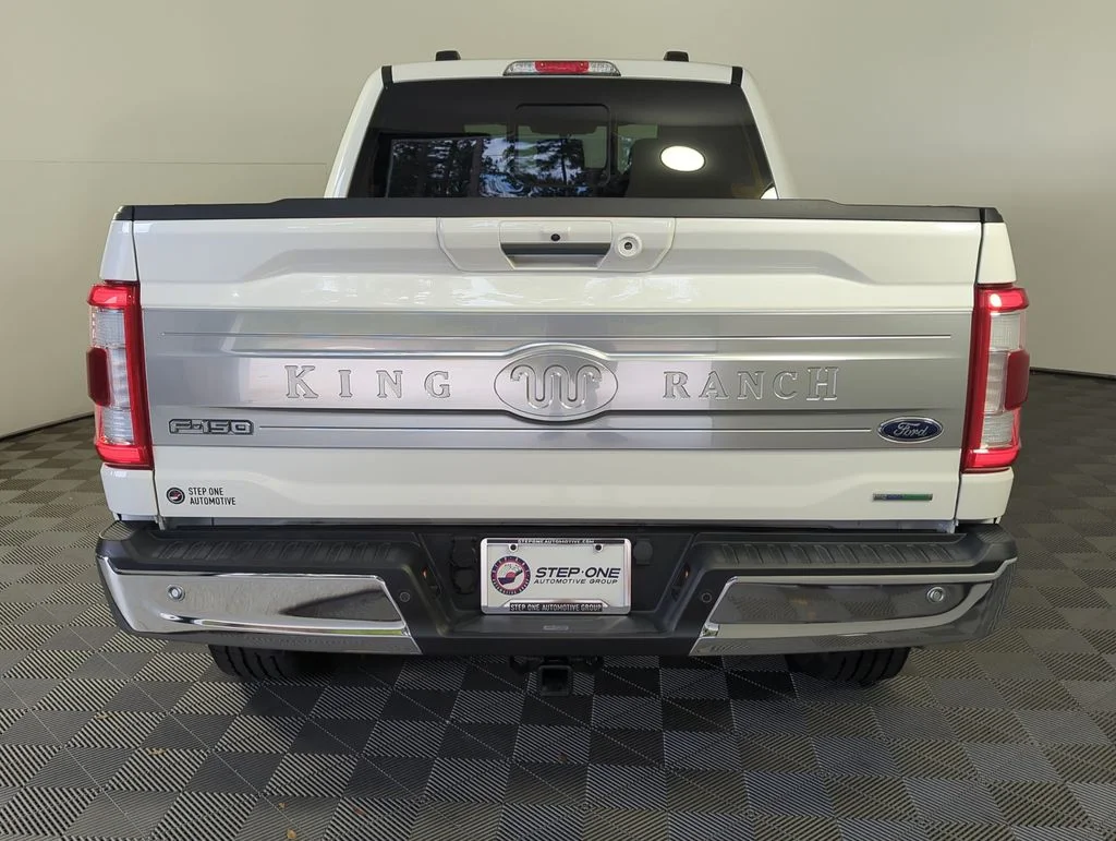 Used 2022 White Ford King Ranch image 5