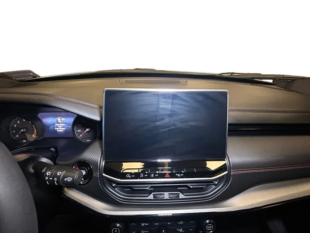 Used 2025 Bright White Jeep Trailhawk image 10