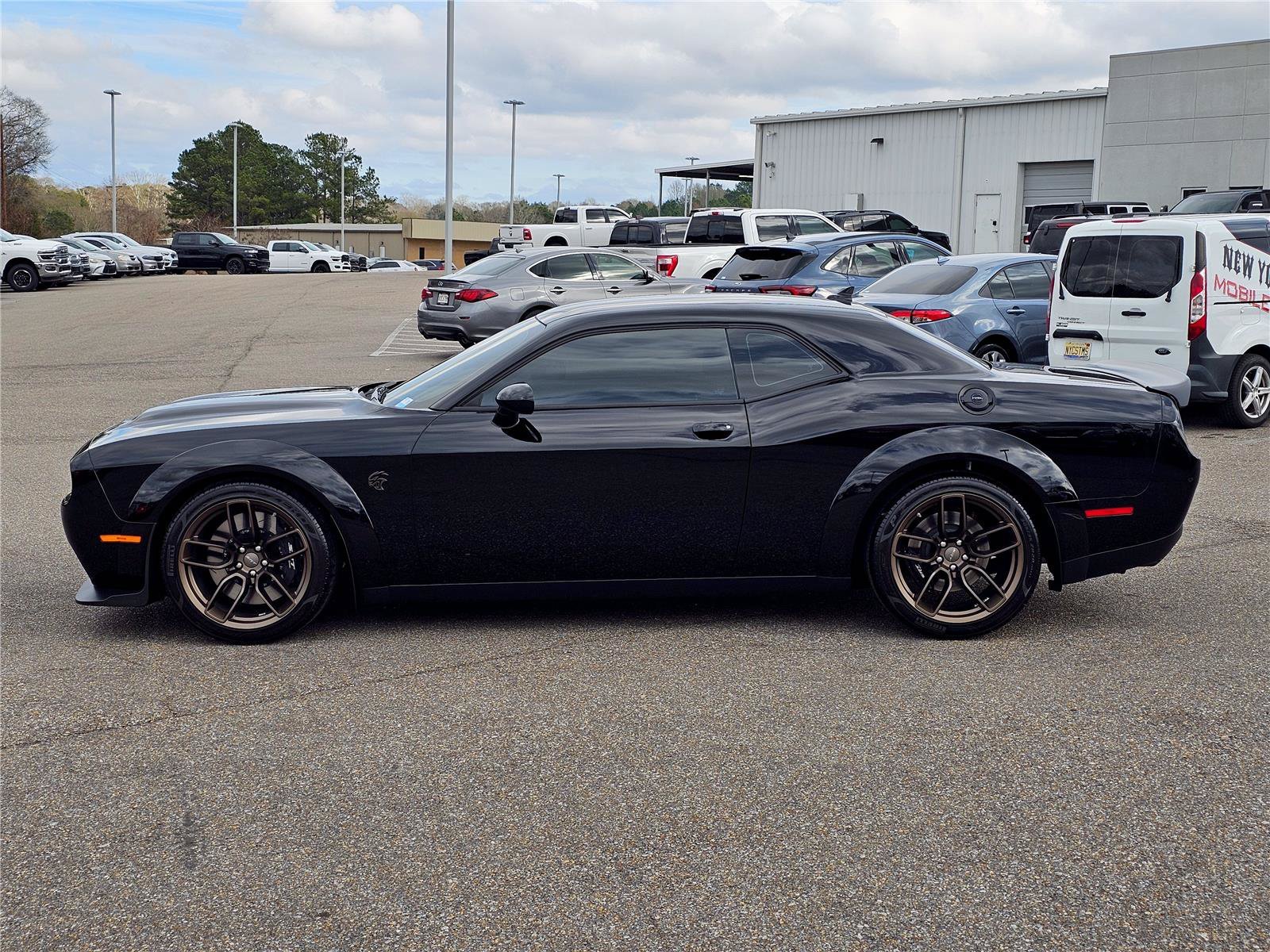 Used 2023 Pitch Black Clearcoat Dodge SRT Hellcat Widebody Jailbreak image 12