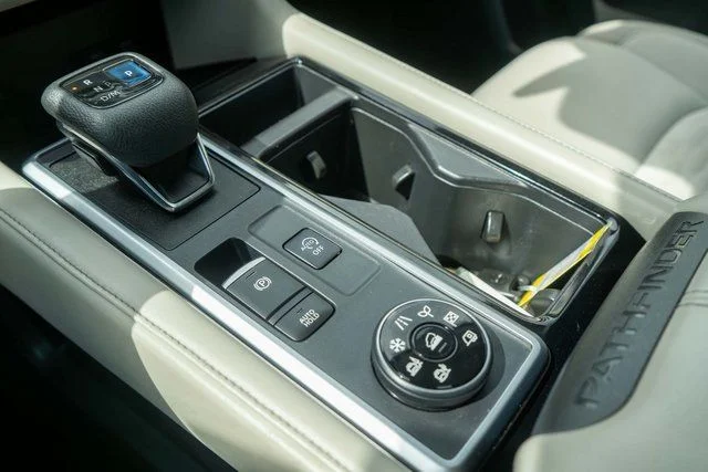 Used 2022 Black Nissan SV image 36