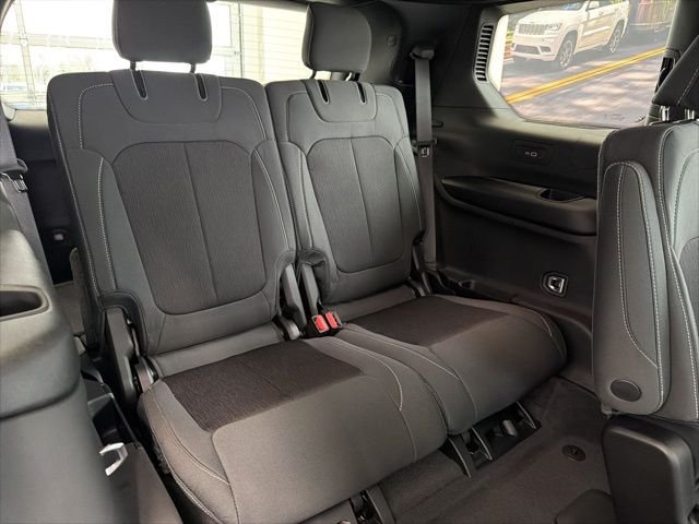 New 2026 Silver Zynith Exterior Paint Jeep Laredo image 10