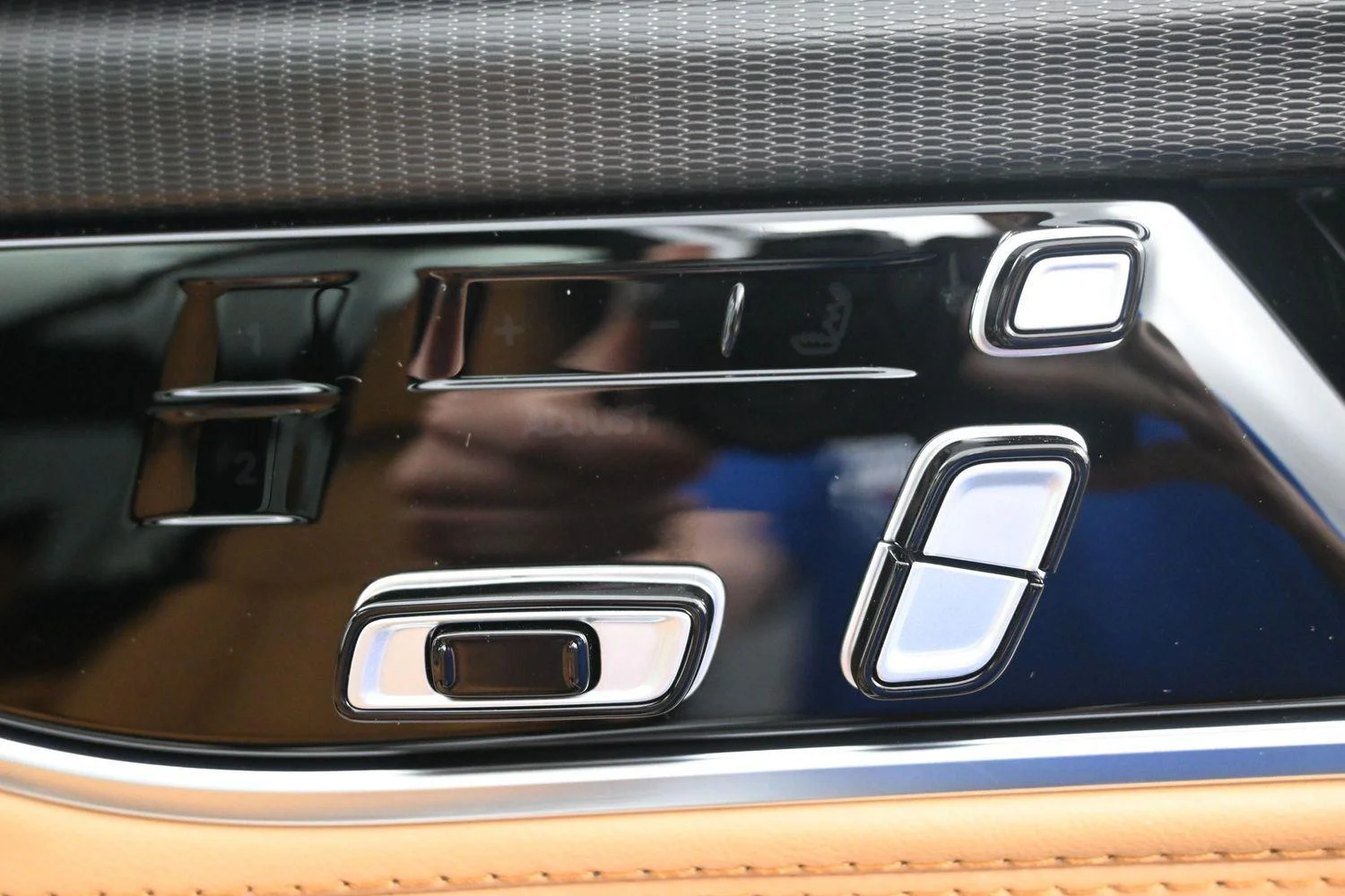 2026 Jeep Grand Wagoneer Summit Reserve - Photo 8