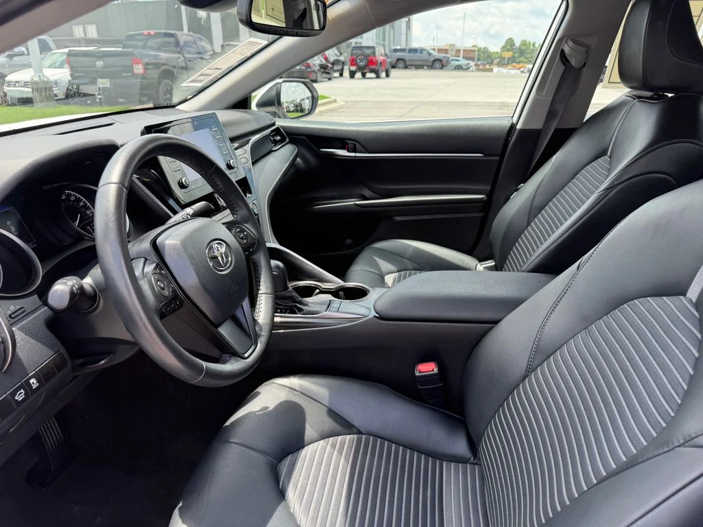 Used 2024 White Toyota SE image 4