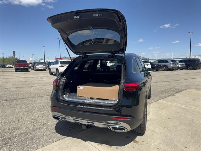 New 2026 Black Mercedes-Benz GLC 300 4MATIC® image 14