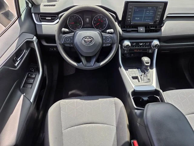 Used 2021 White Toyota XLE image 11