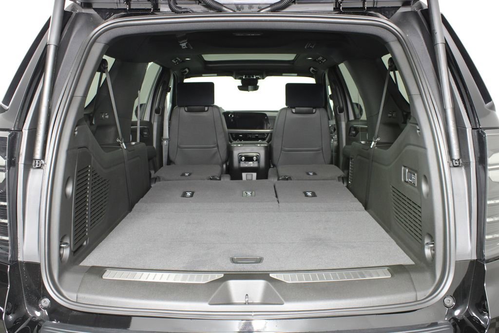 2026 Chevrolet Suburban High Country - Photo 10