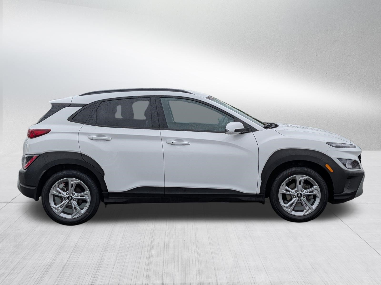 2022 Hyundai Kona SEL - Photo 8
