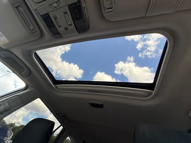 Used 2013 Silver Subaru 2.5i Premium image 37