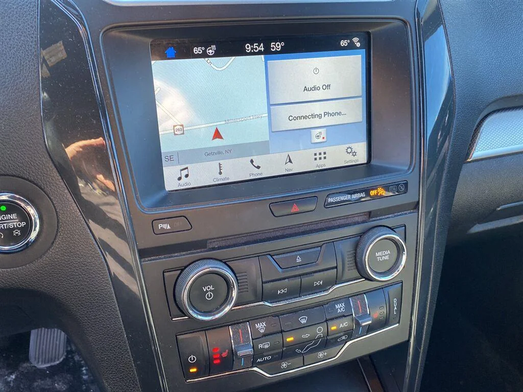 Used 2018 Burgundy Velvet Metallic Tinted Clearcoat Ford XLT image 4