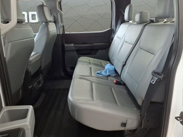 Used 2022 White Ford XL image 16