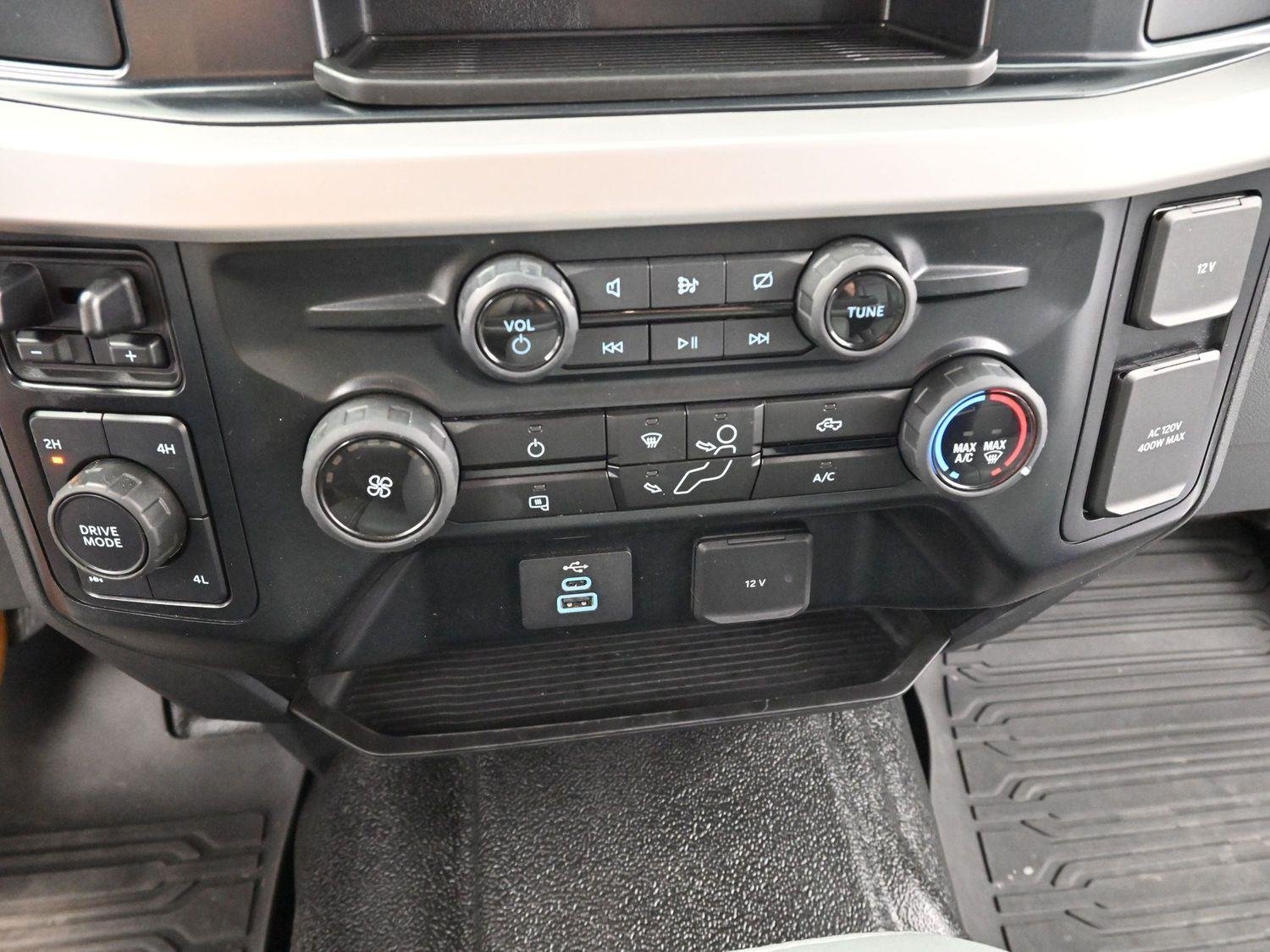 Used 2023 Oxford White Ford XL image 21