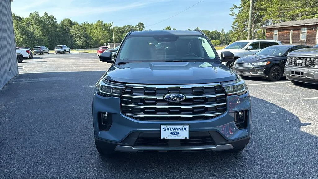 New 2026 Vapor Blue Metallic Ford Active image 2