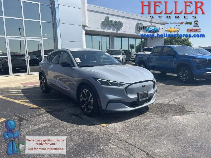 Used 2025 Gray Metallic Ford Select image 1