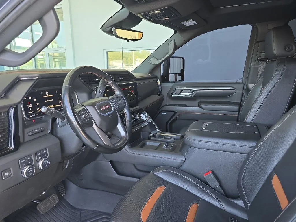 Used 2024 Titanium Rush Metallic GMC AT4 image 7
