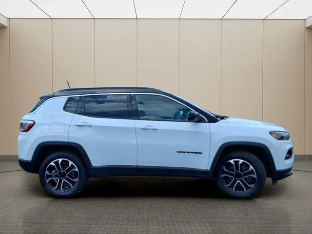Used 2024 White Jeep Limited image 7