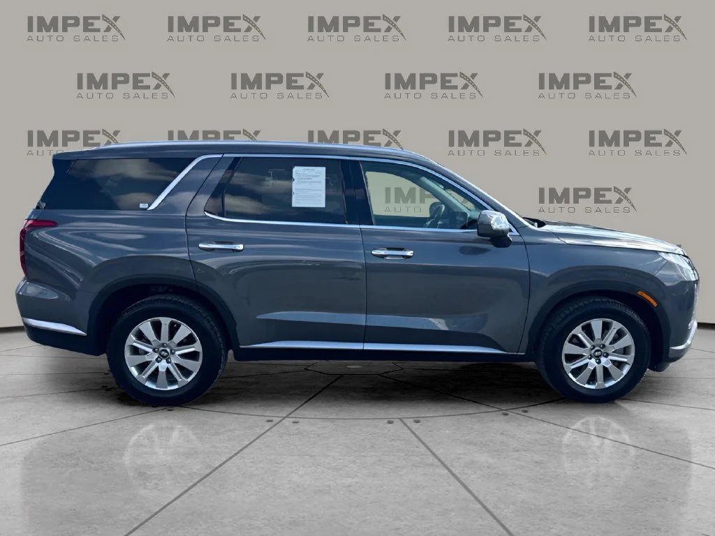 Used 2025 Gray Hyundai SEL image 7