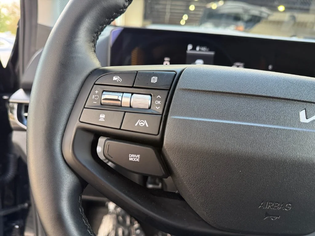 Used 2026 Black Kia LX image 24