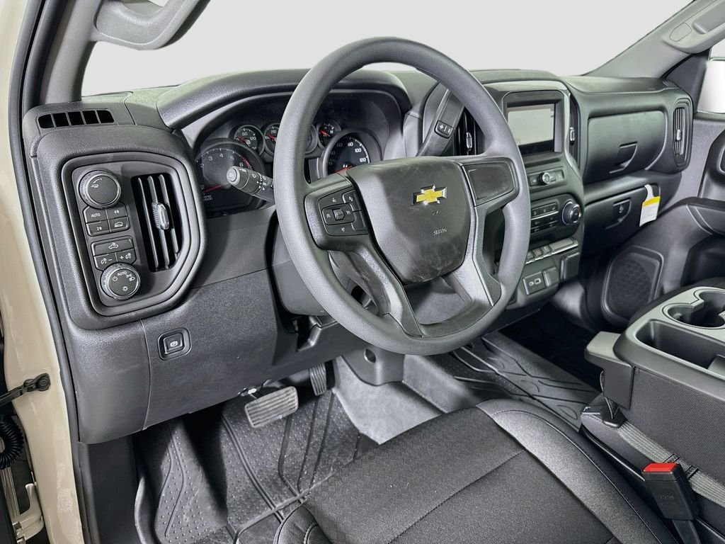 2026 Chevrolet Silverado 1500 Custom - Photo 9