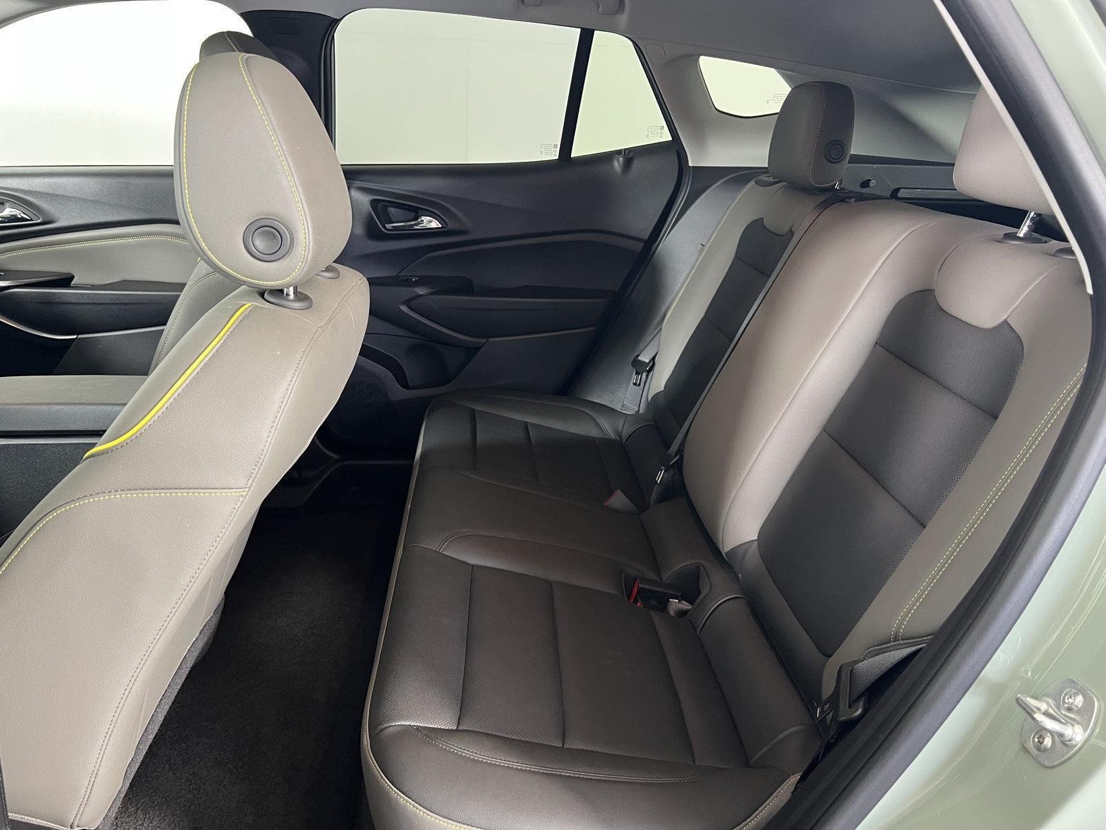 Used 2025 Cacti Green Chevrolet ACTIV image 18