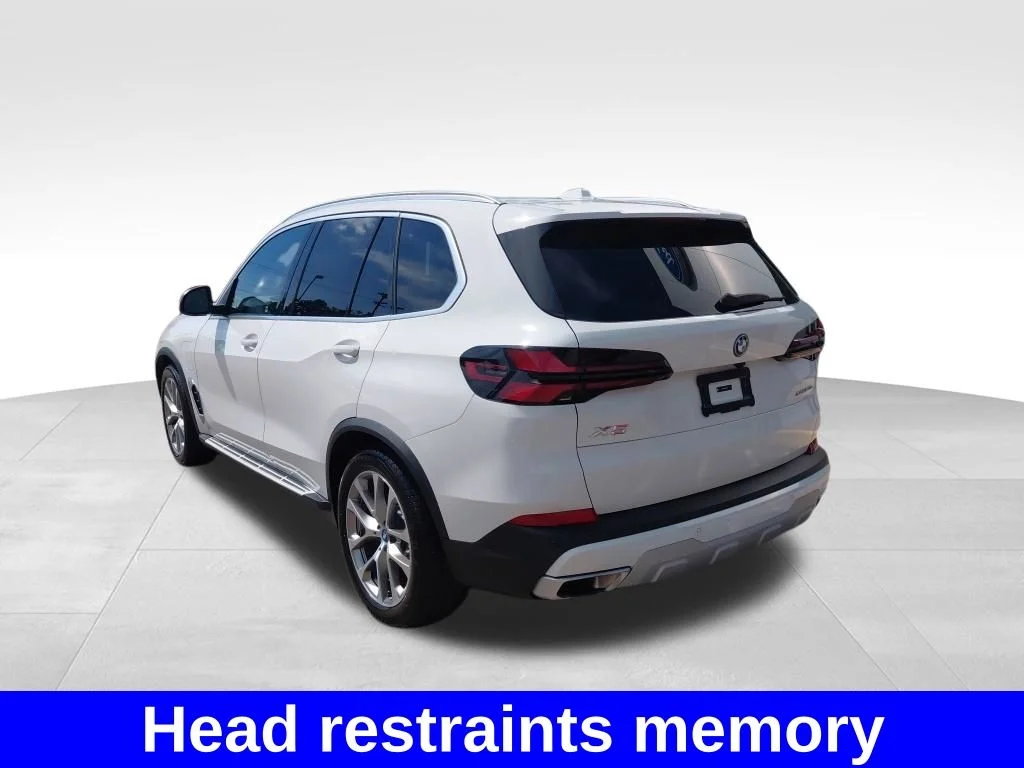 Used 2025 White BMW xDrive50e image 17